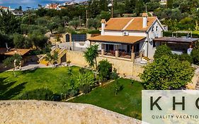 Villa Harmony in Lourdata